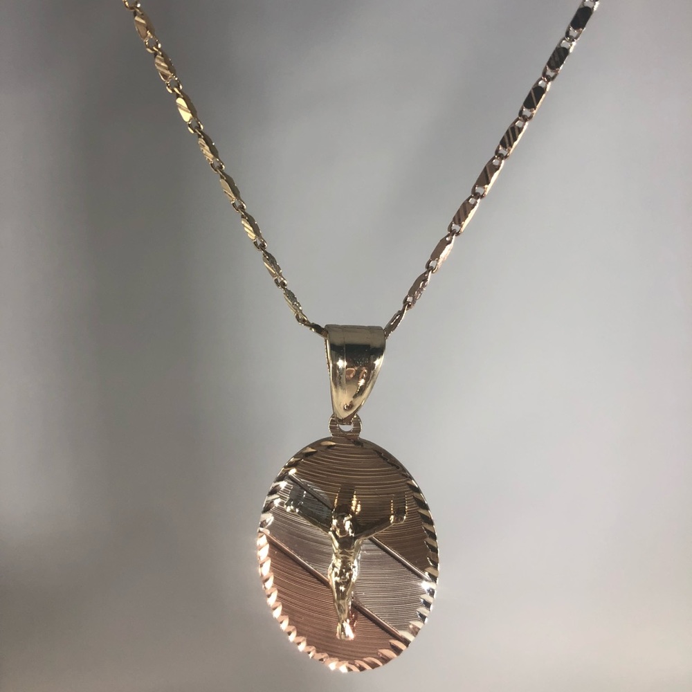 Jesus Pendant💠💠 triply color